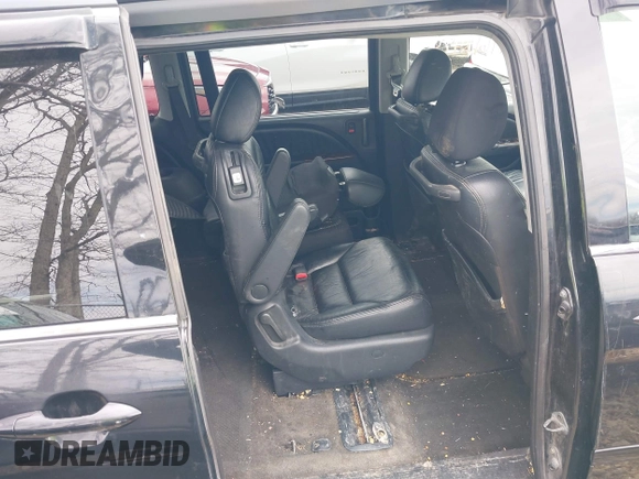 2008 Honda Odyssey Touring with VIN 5FNRL38948B029193, listed as a IAAI auction lot 41618424 with 219,964 mi miles. Bid and sale history available at carsss.com. Image 8.