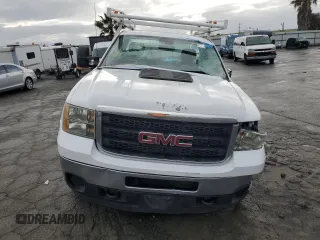 2013 GMC Sierra 1500 with VIN 1GD01ZCG6DF146248, listed as a Copart auction lot 49449585 with 124,679 mi miles and Salvage Title. Bid and sale history available at DreamBid. Image 5.
