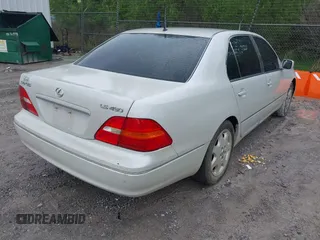 2003 Lexus LS 430 with VIN JTHBN30F530103966, listed as a IAAI auction lot 41964555 with 274,385 mi miles and . Bid and sale history available at DreamBid. Image 4.