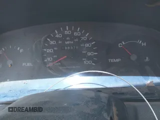 1996 Nissan Frontier XE z VIN 1N6SD11Y6TC377066, wystawiony jako IAAI lot #42041547 z przebiegiem 188 379 mil mil oraz . Historia ofert i sprzedaży dostępna na DreamBid. Obrazek 7.