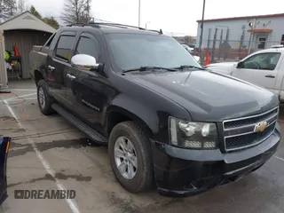 2007 Chevrolet Avalanche 1LT with VIN 3GNEC12057G314398, listed as a IAAI auction lot 41749574 with 104,556 mi miles and . Bid and sale history available at DreamBid. Image 1.
