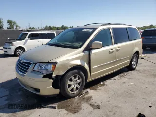 2010 Chrysler Town & Country Touring z VIN 2A4RR5D14AR240960, wystawiony jako Copart lot #52358625 z przebiegiem 123 003 mil mil oraz Szkoda całkowita • Salvage title. Historia ofert i sprzedaży dostępna na DreamBid. Obrazek 1.