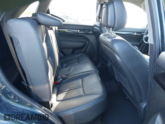 2011 Kia Sorento EX with VIN 5XYKU4A28BG028002, listed as a IAAI auction lot 41665503 with 1 mi miles. Bid and sale history available at carsss.com. Image 8.