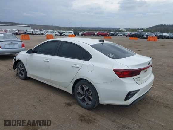 2020 Kia Forte LXS with VIN 3KPF24AD7LE152818, listed as a IAAI auction lot 39011840 with 79,029 mi miles. Bid and sale history available at carsss.com. Image 3.
