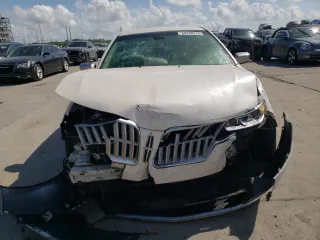 2010 Lincoln MKZ with VIN 3LNHL2GC3AR602314, listed as a Copart auction lot 54420215 with 92,000 mi miles and Salvage Title. Bid and sale history available at carsss.com. Image 5.