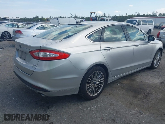 2014 Ford Fusion SE with VIN 3FA6P0HD0ER133772, listed as a IAAI auction lot 41800268 with 135,518 mi miles. Bid and sale history available at carsss.com. Image 4.
