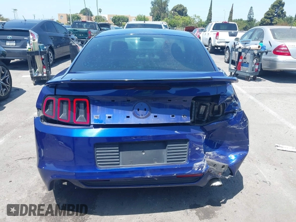 2014 Ford Mustang V6 с VIN 1ZVBP8AM2E5275266, выставлен на аукционе IAAI как лот 42520260 с пробегом 117 589 миль миль и . История ставок и продаж доступна на DreamBid. Изображение 16.