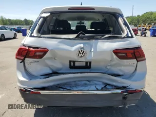 2018 Volkswagen Tiguan SEL z VIN 3VV3B7AX0JM022382, wystawiony jako Copart lot #54909245 z przebiegiem 119 714 mil mil oraz Szkoda całkowita • Salvage title. Historia ofert i sprzedaży dostępna na DreamBid. Obrazek 6.