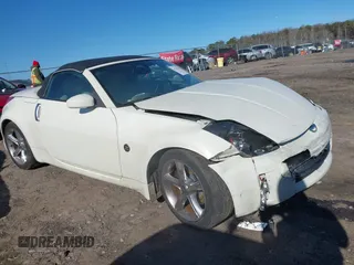 2006 Nissan 350Z Touring with VIN JN1AZ36AX6M450609, listed as a IAAI auction lot 41227538 with 111,622 mi miles. Bid and sale history available at carsss.com. Image 13.