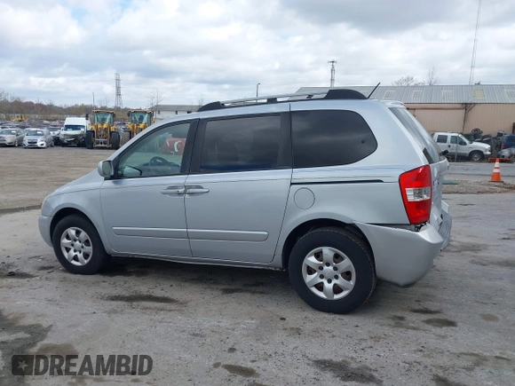 2008 Kia Sedona with VIN KNDMB133086255036, listed as a IAAI auction lot 41923884 with 269,470 mi miles. Bid and sale history available at carsss.com. Image 14.