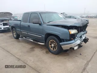 2006 Chevrolet Silverado 1500 Work Truck with VIN 1GCEC19X76Z128257, listed as a IAAI auction lot 41437288 with 201,791 mi miles. Bid and sale history available at carsss.com. Image 1.
