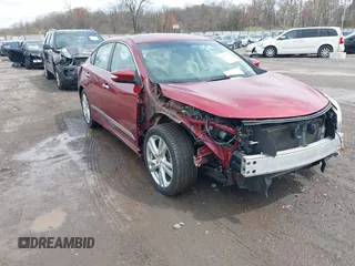 2015 Nissan Altima S z VIN 1N4BL3AP4FC107451, wystawiony jako IAAI lot #41945772 z przebiegiem 66 990 mil mil oraz . Historia ofert i sprzedaży dostępna na DreamBid. Obrazek 1.