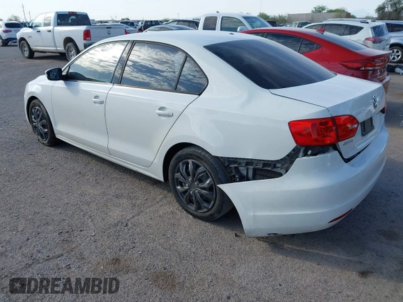 2011 Volkswagen Jetta SE с VIN 3VWDZ7AJ7BM386016, выставлен на аукционе IAAI как лот 42709416 с пробегом 156 890 миль миль и . История ставок и продаж доступна на DreamBid. Изображение 3.