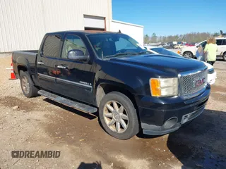 2008 GMC Sierra Denali z VIN 2GTEK638881256648, wystawiony jako IAAI lot #41820549 z przebiegiem 321 327 mil mil oraz . Historia ofert i sprzedaży dostępna na DreamBid. Obrazek 1.