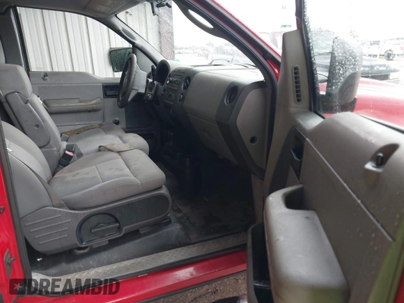 2005 Ford F-150 STX with VIN 1FTRX14W95FA16354, listed as a IAAI auction lot 41947407 with 227,458 mi miles. Bid and sale history available at carsss.com. Image 5.