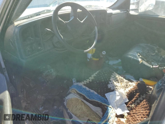 2006 GMC Sierra 1500 with VIN 1GTJC33U46F127819, listed as a Copart auction lot 88531945 with 276,975 mi miles and Salvage Title. Bid and sale history available at DreamBid. Image 8.