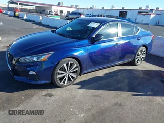 2021 Nissan Altima 2.5 SR with VIN 1N4BL4CV5MN328219, listed as a IAAI auction lot 41287515 with 39,883 mi miles. Bid and sale history available at carsss.com. Image 17.