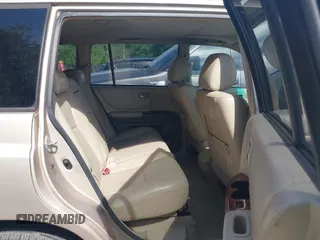 2006 Toyota Highlander w/3rd Row z VIN JTEEP21A460146586, wystawiony jako IAAI lot #42256255 z przebiegiem 198 011 mil mil oraz . Historia ofert i sprzedaży dostępna na DreamBid. Obrazek 8.