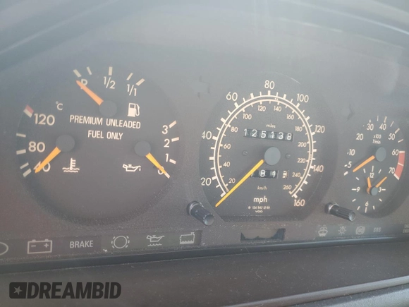 1994 Mercedes-Benz 400 E with VIN WDBEA34E7RC127977, listed as a Copart auction lot 75604314 with Not Provided miles and Non Repairable. Bid and sale history available at carsss.com. Image 9.