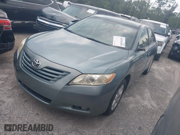 2008 Toyota Camry LE z VIN 4T1BE46K68U758676, wystawiony jako IAAI lot #42151454 z przebiegiem 137 993 mil mil oraz . Historia ofert i sprzedaży dostępna na DreamBid. Obrazek 2.