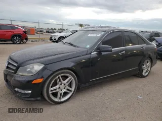 2014 Mercedes-Benz C 350 Sport with VIN WDDGF5HB8EA941400, listed as a Copart auction lot 83337764 with 184,137 mi miles and Clean Title. Bid and sale history available at DreamBid. Image 1.