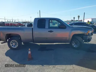 2007 Chevrolet Silverado 1500 LTZ with VIN 2GCEC19J171724891, listed as a IAAI auction lot 41820327 with 184,490 mi miles. Bid and sale history available at carsss.com. Image 13.