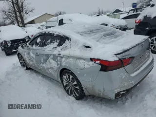 2019 Nissan Altima 2.5 SR with VIN 1N4BL4CV4KC101144, listed as a Copart auction lot 45200245 with 75,389 mi miles and Salvage Title. Bid and sale history available at carsss.com. Image 2.
