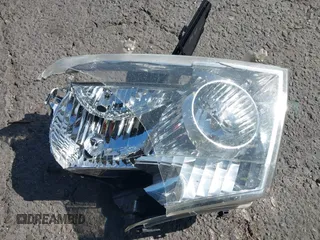 2006 Nissan Armada LE z VIN 5N1AA08A16N710269, wystawiony jako IAAI lot #42250893 z przebiegiem 154 877 mil mil oraz . Historia ofert i sprzedaży dostępna na DreamBid. Obrazek 12.