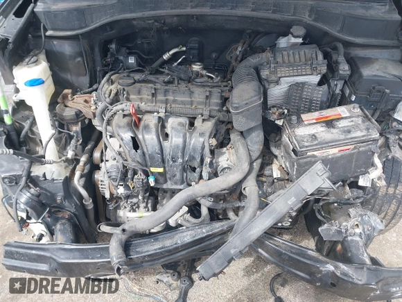 2014 Hyundai Santa Fe with VIN 5XYZUDLB6EG213889, listed as a IAAI auction lot 42036202 with 188,247 mi miles and . Bid and sale history available at DreamBid. Image 10.