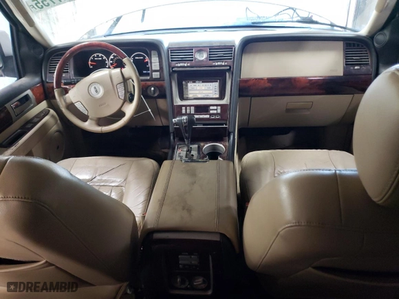 2006 Lincoln Navigator Luxury with VIN 5LMFU28596LJ17750, listed as a Copart auction lot 44047755 with 170,908 mi miles and Salvage Title. Bid and sale history available at carsss.com. Image 8.