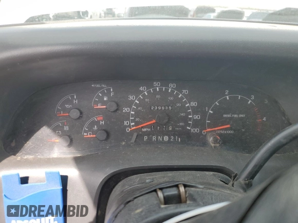 1999 Ford F-250 XL with VIN 1FTNF21F8XEE75010, listed as a Copart auction lot 54532975 with 239,935 mi miles and Salvage title. Bid and sale history available at DreamBid. Image 9.