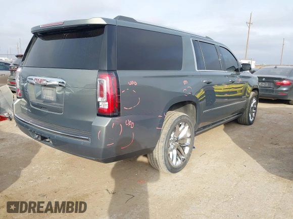 2017 GMC Yukon XL Denali with VIN 1GKS2HKJ9HR197818, listed as a IAAI auction lot 41288059 with 172,565 mi miles. Bid and sale history available at carsss.com. Image 4.