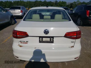 2015 Volkswagen Jetta SE z VIN 3VWD07AJ8FM224623, wystawiony jako Copart lot #62408765 z przebiegiem 142 827 mil mil oraz Czysty tytuł • Clean title. Historia ofert i sprzedaży dostępna na DreamBid. Obrazek 6.