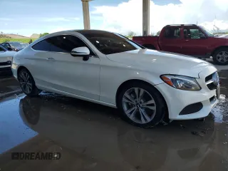 2017 Mercedes-Benz C 300 с VIN WDDWJ4KB5HF408991, выставлен на аукционе Copart как лот 60410545 с пробегом 71 829 миль миль и Списание • Salvage title. История ставок и продаж доступна на DreamBid. Изображение 4.