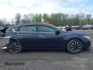 2018 Nissan Altima 2.5 S with VIN 1N4AL3AP4JC215542, listed as a IAAI auction lot 38375351 with 104,555 mi miles. Bid and sale history available at carsss.com. Image 13.