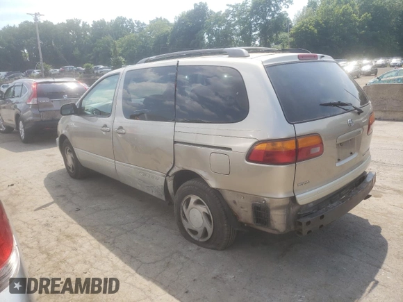 2000 Toyota Sienna LE with VIN 4T3ZF13C8YU219698, listed as a Copart auction lot 59733984 with 305,061 mi miles and Salvage Title. Bid and sale history available at carsss.com. Image 2.
