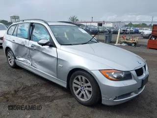 2006 BMW 3 Series 325xi with VIN WBAVT13596KW22889, listed as a IAAI auction lot 42343685 with 95,862 mi miles and . Bid and sale history available at DreamBid. Image 1.