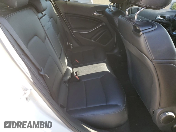 2016 Mercedes-Benz GLA 250 z VIN WDCTG4GB4GJ191895, wystawiony jako Copart lot #59024275 z przebiegiem 157 999 mil mil oraz Szkoda całkowita • Salvage title. Historia ofert i sprzedaży dostępna na DreamBid. Obrazek 10.