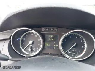 2011 Mercedes-Benz R-Class R 350 with VIN 4JGCB6FE6BA119144, listed as a IAAI auction lot 41418354 with 162,892 mi miles. Bid and sale history available at carsss.com. Image 7.