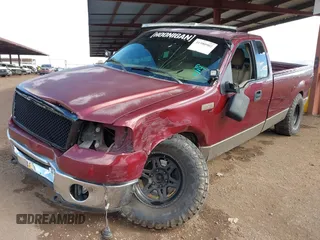 2006 Ford F-150 XL with VIN 1FTRF14506NA75424, listed as a IAAI auction lot 41580902 with 229,696 mi miles. Bid and sale history available at carsss.com. Image 2.