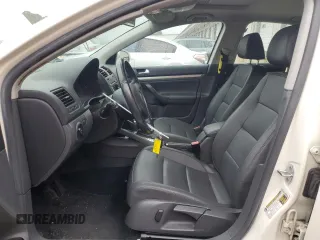 2008 Volkswagen Jetta SE с VIN 3VWRZ71K68M102415, выставлен на аукционе Copart как лот 58691905 с пробегом 151 021 миль миль и Списание • Salvage title. История ставок и продаж доступна на DreamBid. Изображение 7.