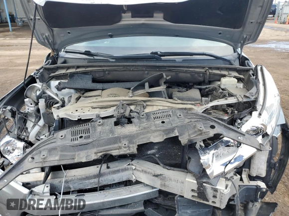 2017 Toyota Highlander LE z VIN 5TDBZRFH9HS436175, wystawiony jako Copart lot #58738425 z przebiegiem 142 786 mil mil oraz Szkoda całkowita • Salvage title. Historia ofert i sprzedaży dostępna na DreamBid. Obrazek 12.