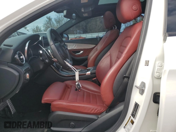 2018 Mercedes-Benz C 300 z VIN 55SWF4JB6JU260145, wystawiony jako Copart lot #48484165 z przebiegiem 44 144 mil mil oraz Szkoda całkowita • Salvage title. Historia ofert i sprzedaży dostępna na DreamBid. Obrazek 7.