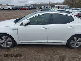 2016 Kia Optima EX z VIN KNAGN4AD4G5099411, wystawiony jako IAAI lot #41927695 z przebiegiem 124 200 mil mil oraz . Historia ofert i sprzedaży dostępna na DreamBid. Obrazek 14.