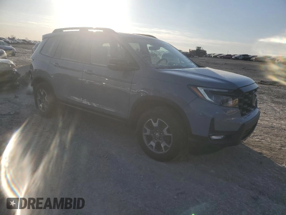 2022 Honda Passport TrailSport z VIN 5FNYF8H62NB019960, wystawiony jako Copart lot #89399245 z przebiegiem 29 813 mil mil oraz Szkoda całkowita • Salvage title. Historia ofert i sprzedaży dostępna na DreamBid. Obrazek 4.