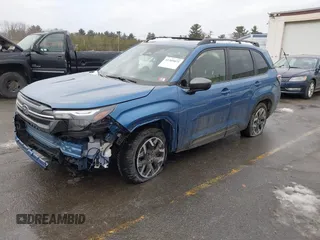 2025 Subaru Forester Premium with VIN JF2SLDDC7SH457793, listed as a IAAI auction lot 41309871 with 2,070 mi miles. Bid and sale history available at carsss.com. Image 18.