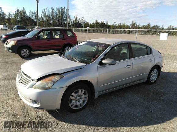 2009 Nissan Altima 2.5 S with VIN 1N4AL21EX9N418606, listed as a IAAI auction lot 42012198 with 167,078 mi miles. Bid and sale history available at carsss.com. Image 2.