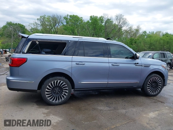2021 Lincoln Navigator Black Label z VIN 5LMJJ3TT9MEL04485, wystawiony jako IAAI lot #42076087 z przebiegiem 69 704 mil mil oraz . Historia ofert i sprzedaży dostępna na DreamBid. Obrazek 13.