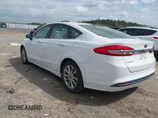 2017 Ford Fusion SE with VIN 3FA6P0H70HR375377, listed as a IAAI auction lot 41807636 with 72,730 mi miles and . Bid and sale history available at carsss.com. Image 3.