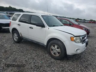 2011 Ford Escape XLS z VIN 1FMCU0C79BKB47155, wystawiony jako Copart lot #60277365 z przebiegiem 124 799 mil mil oraz Czysty tytuł • Clean title. Historia ofert i sprzedaży dostępna na DreamBid. Obrazek 4.